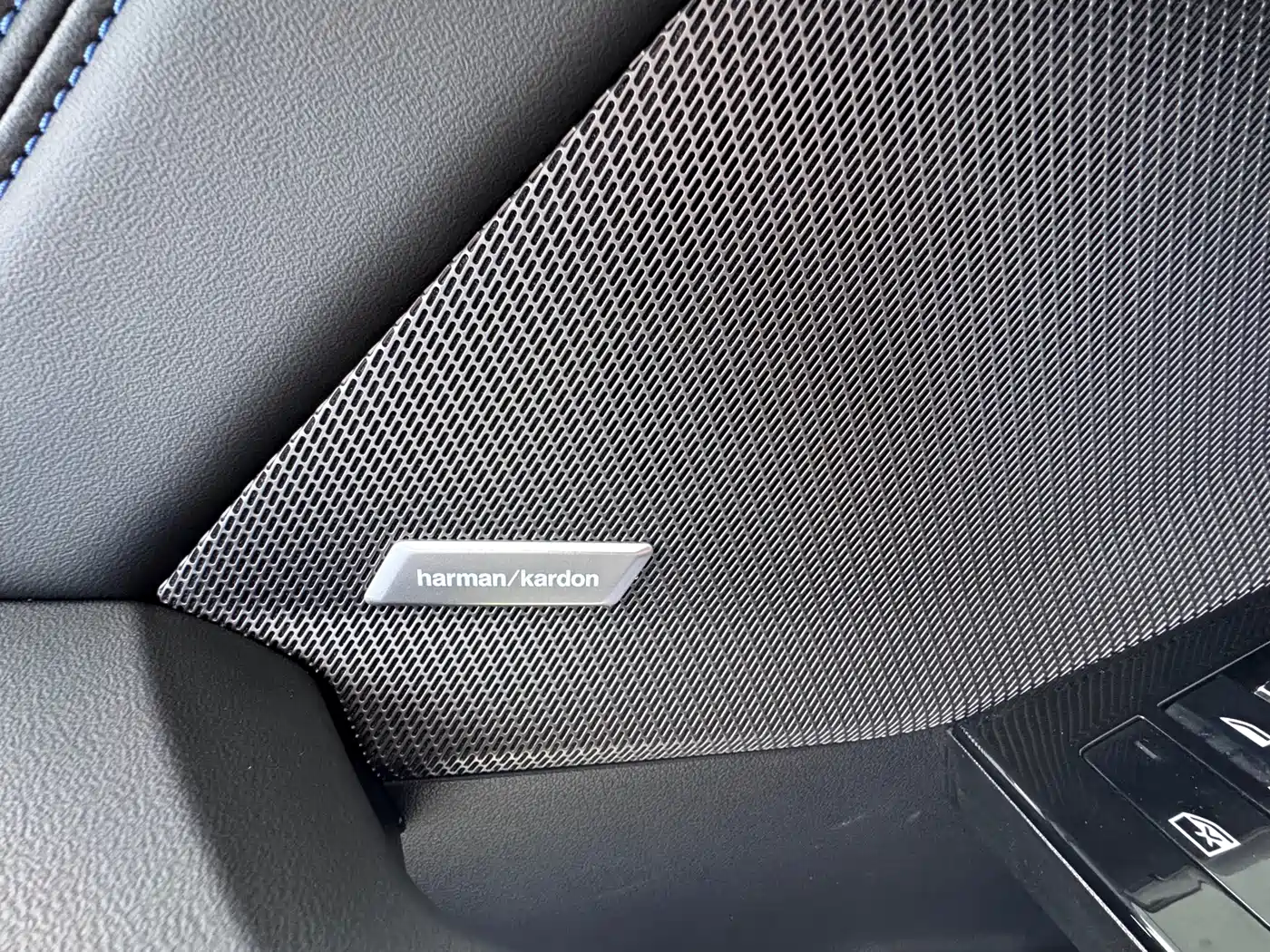 BMW 2 Series 2025 225L M Sport Moonlight Package фото 10