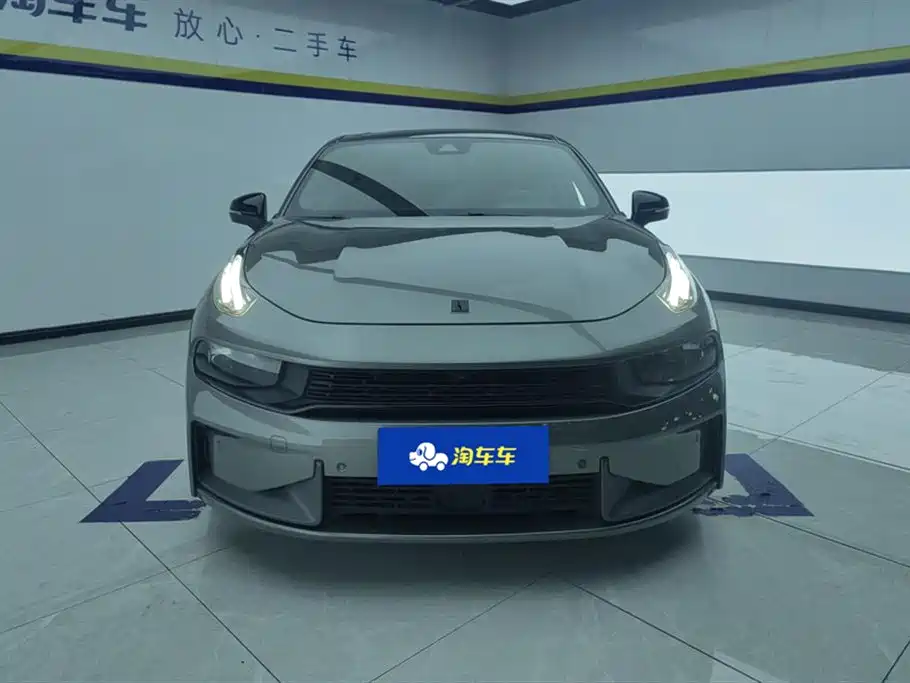 Lynk & Co 03 2021 2.0TD Auto Jin Pro фото 2
