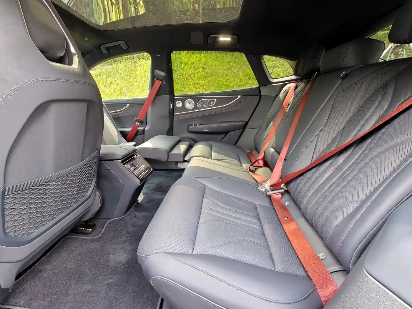 ZEEKR EXTREME KRYPTON 001