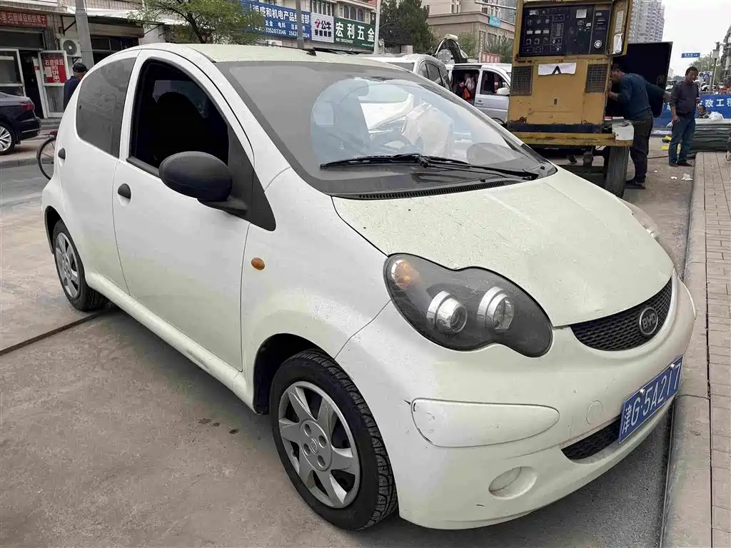 Photo 3 - BYD F0