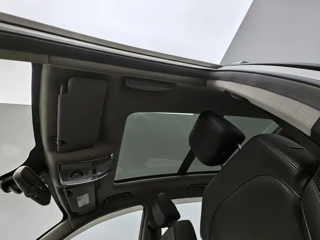 صورة 14 - Zotye T600