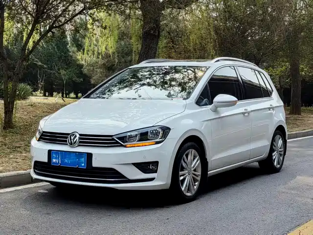 VOLKSWAGEN GOLF*JIAYU
