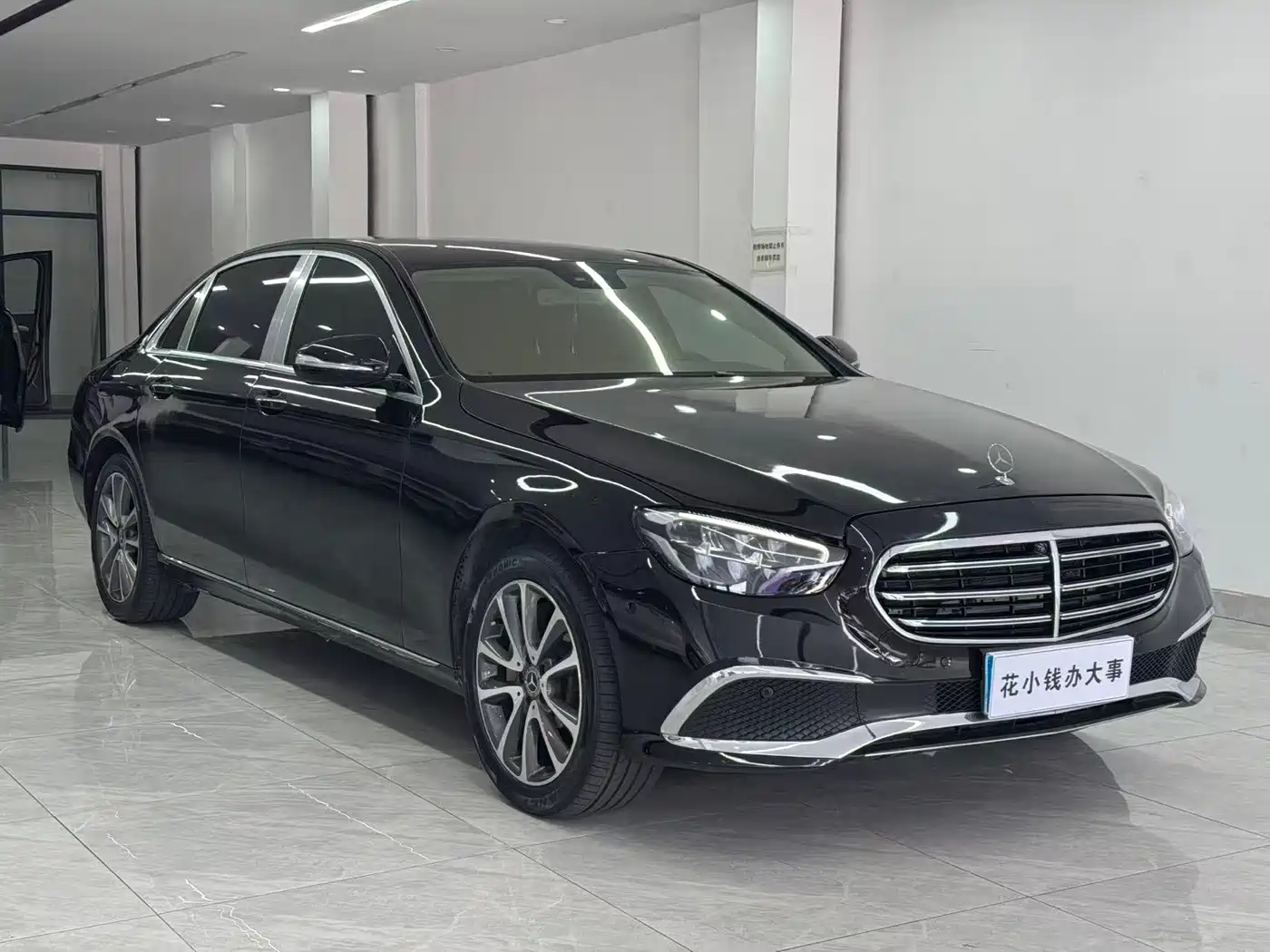 Mercedes-Benz E-Class 2017 E 300 L Luxury фото 3