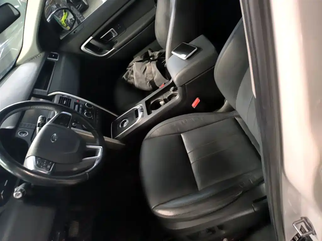 Land Rover Discovery Sport 2019 240PS HSE Edition China VI фото 15