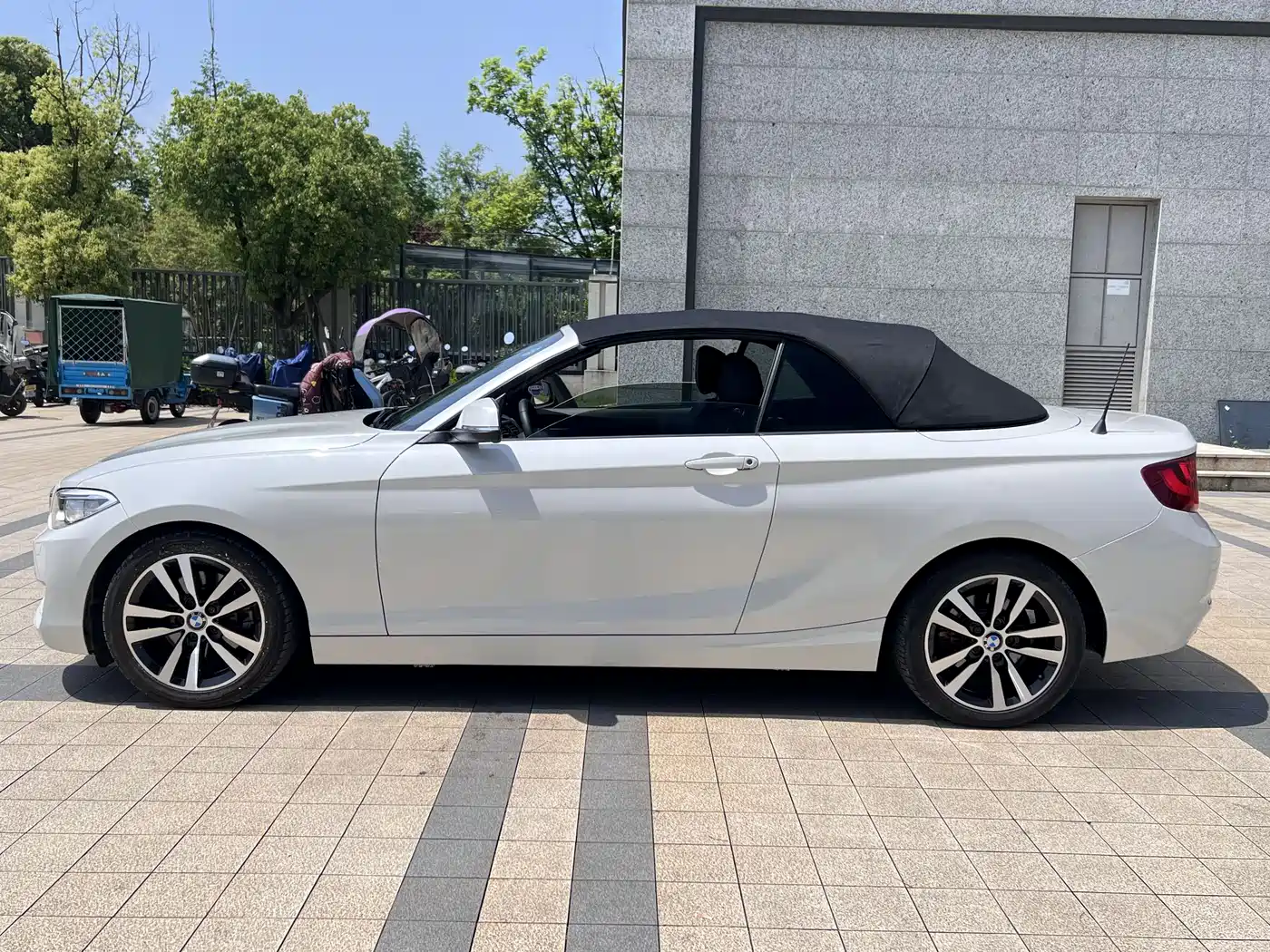 BMW 2 Series (Import) 2015 220i Convertible Coupe Leading фото 6