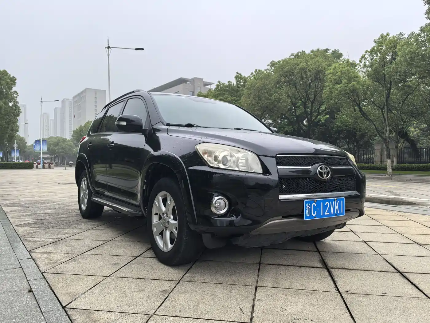 Toyota RAV4 Rongfang 2012 Styling Edition 2.0L Automatic 4WD фото 3