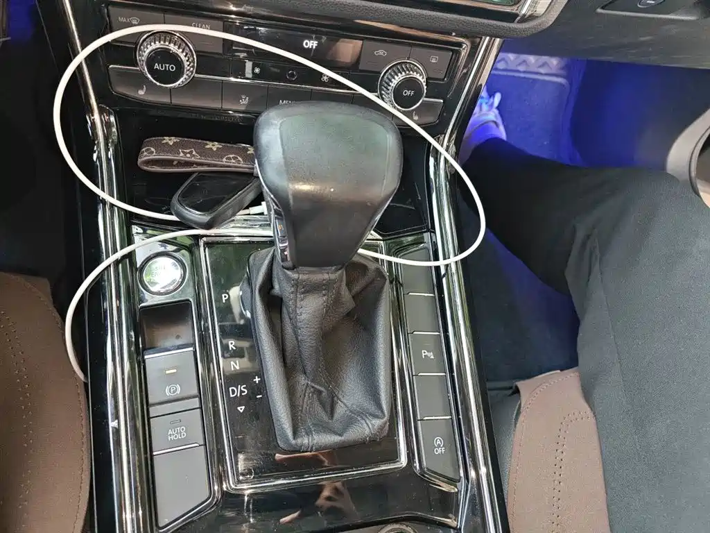 Volkswagen Phideon 2019 380TSI 2WD Luxury Edition China VI фото 6