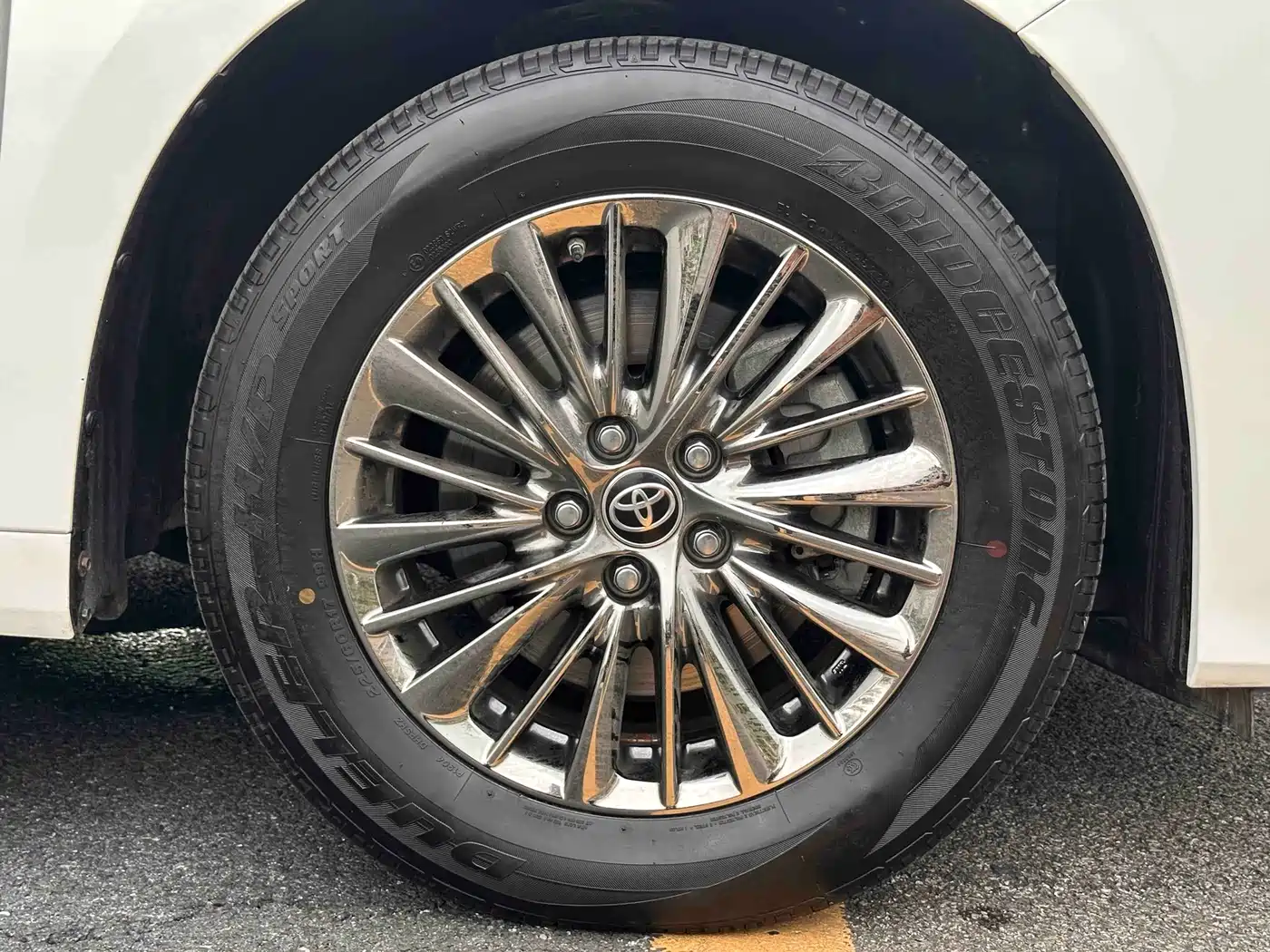 Toyota Alphard 2020 Hybrid 2.5L Premium Edition фото 10