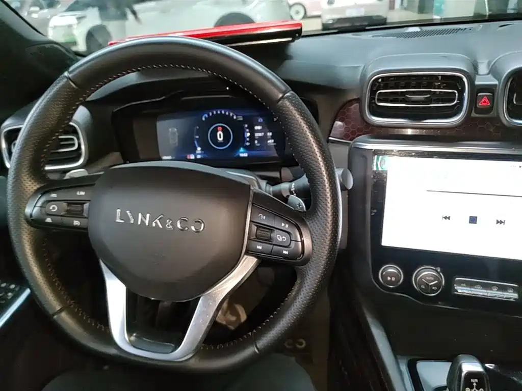 Lynk & Co 03 2018 1.5TD DCT Sport (China V) фото 10