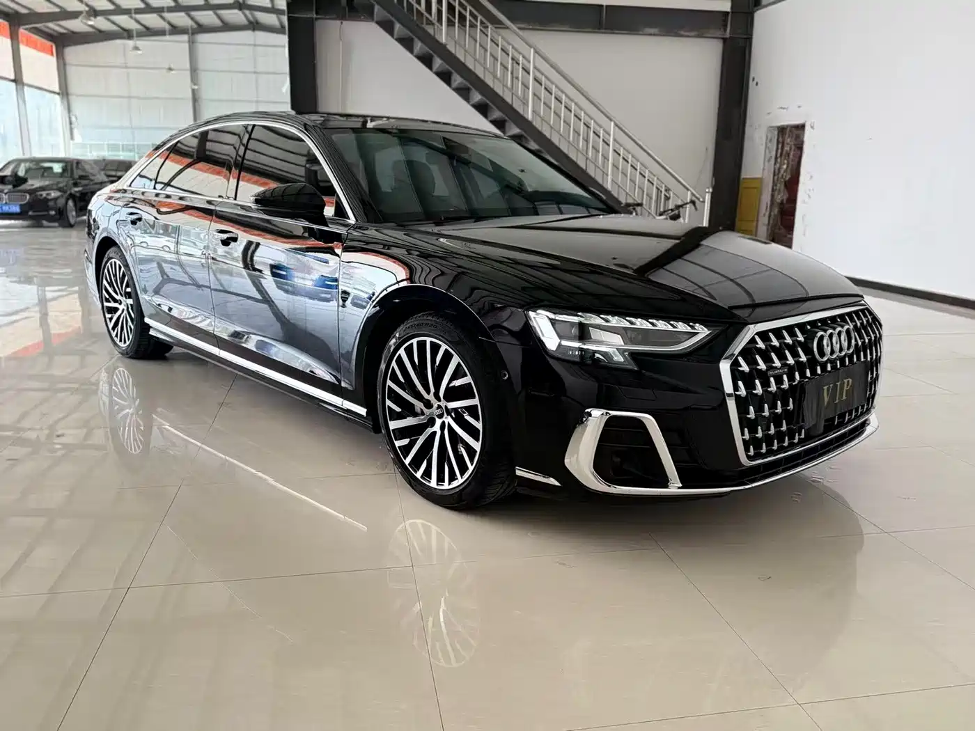 Audi A8 2024 Model A8L 50 TFSI quattro Premium Selection фото 3