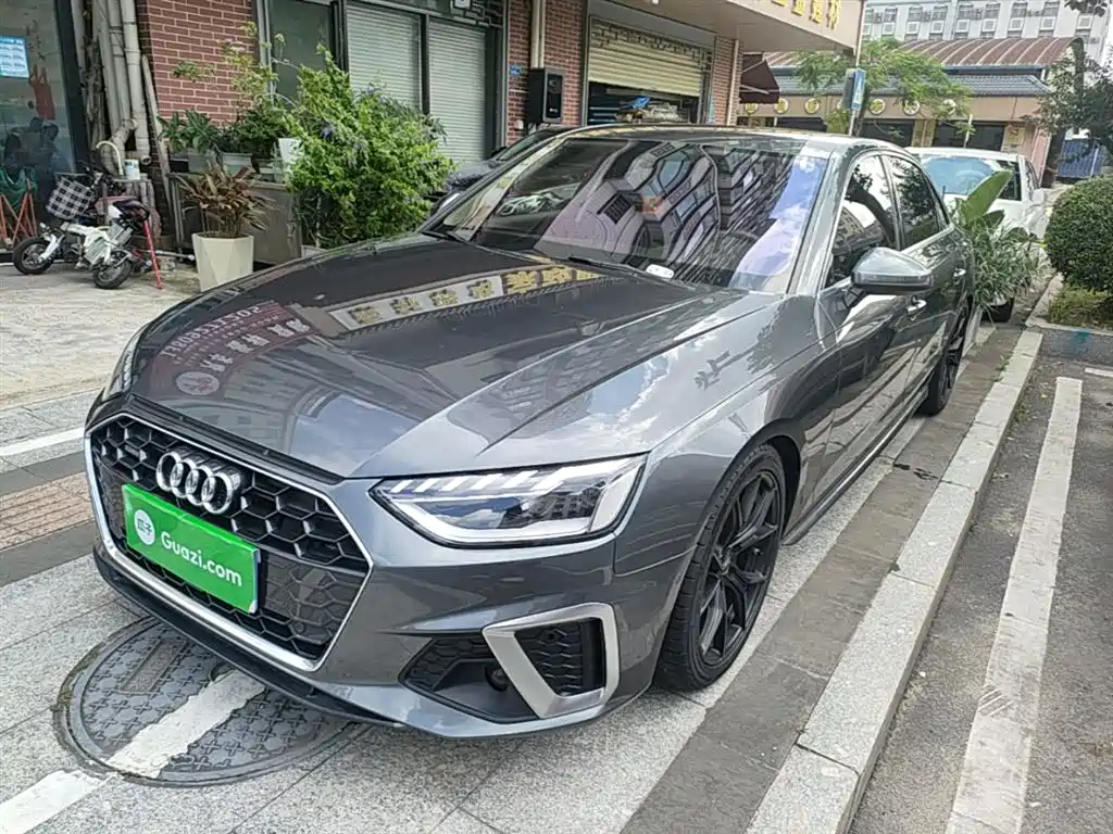 Audi A4L 2020 40 TFSI Luxury Dynamic
