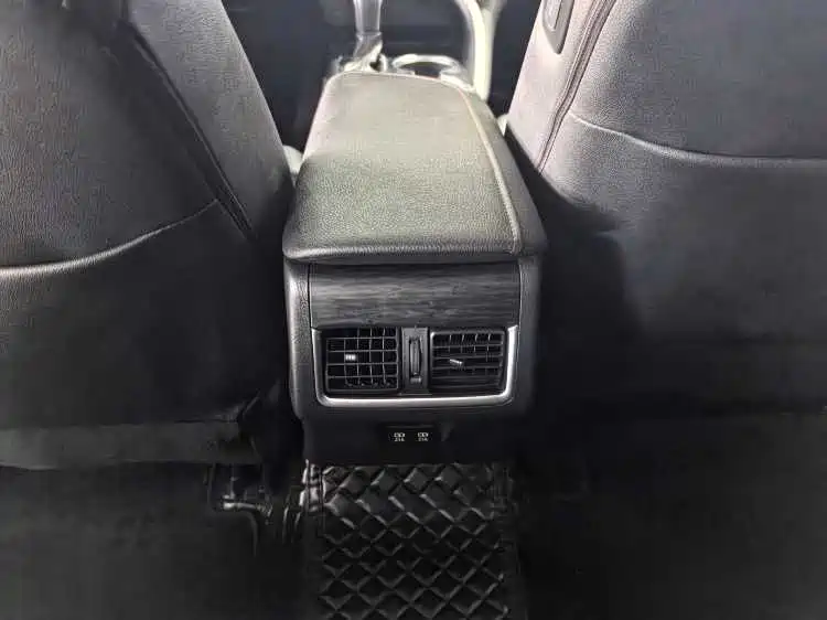 Toyota Camry 2021 2.5G Luxury Edition фото 10