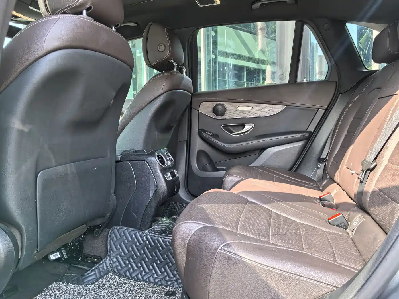 Mercedes-Benz GLC 2021 GLC 260 L 4MATIC Luxury фото 9