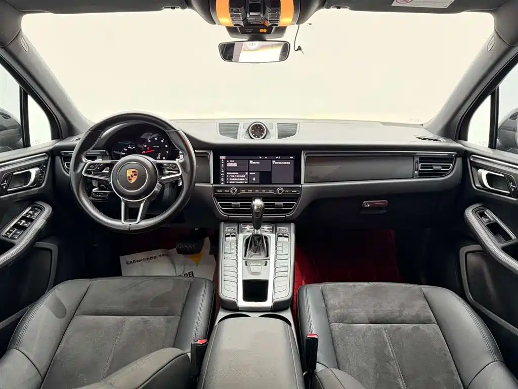 Porsche Macan 2020 Macan 2.0T фото 24
