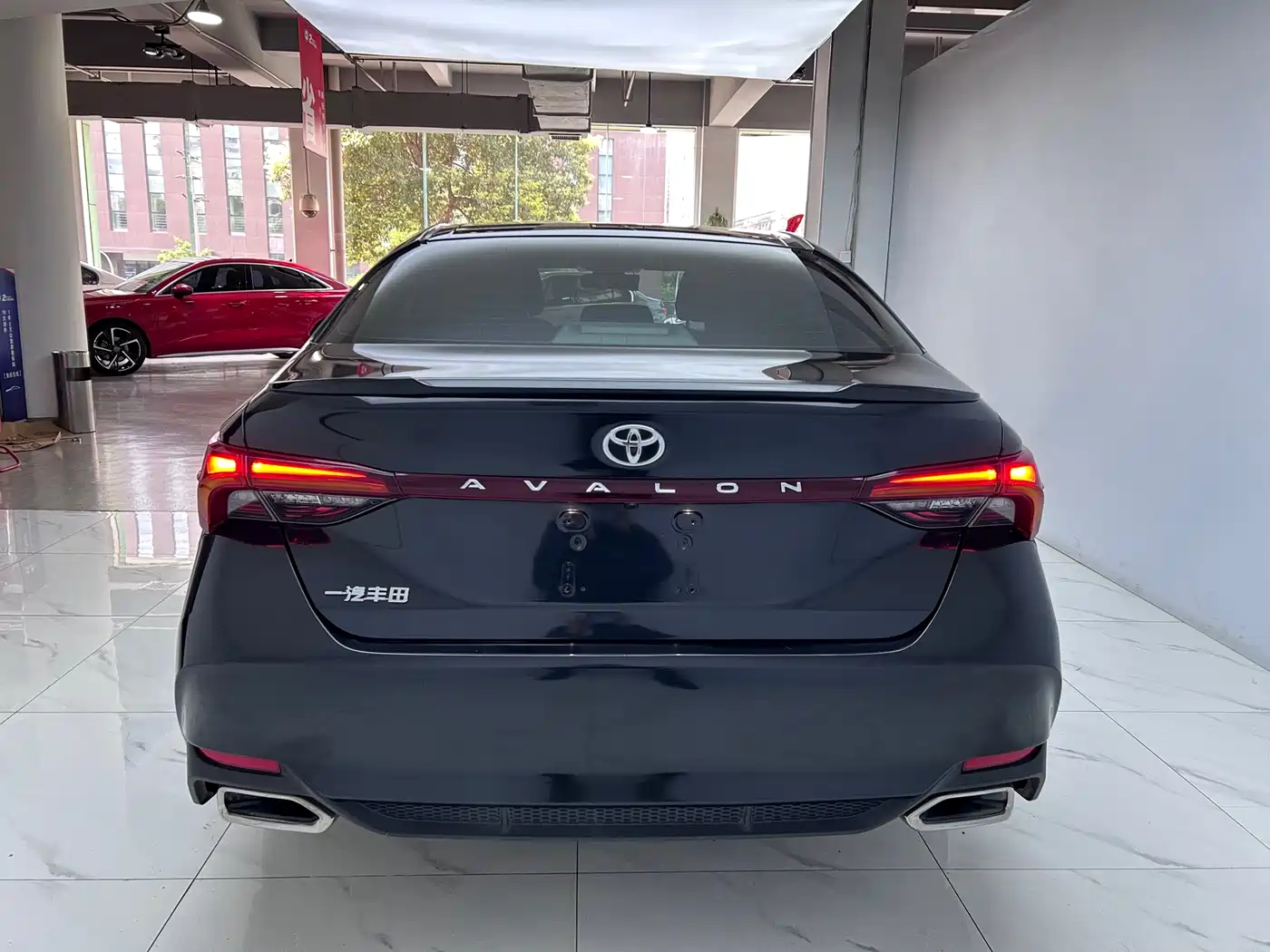 Toyota Avalon 2021 2.5L Luxury Edition фото 6