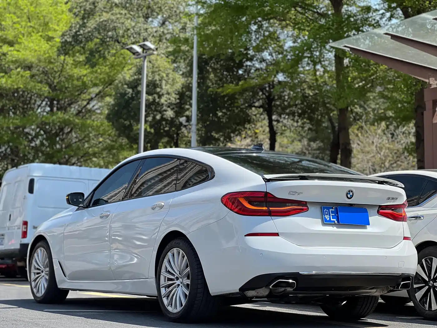 BMW 6 Series GT 2018 630i M Sport Package фото 25