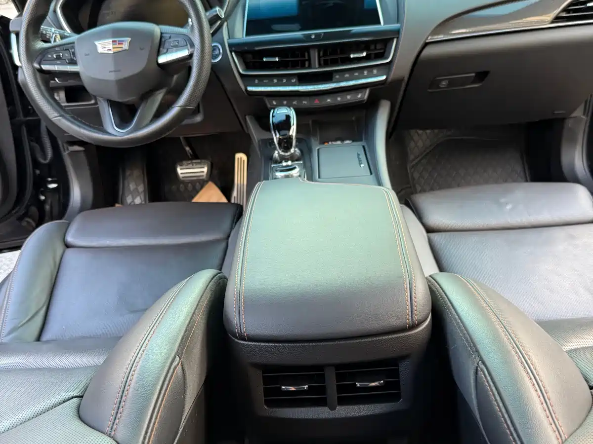 Cadillac CT5 2023 28T Platinum Style фото 27