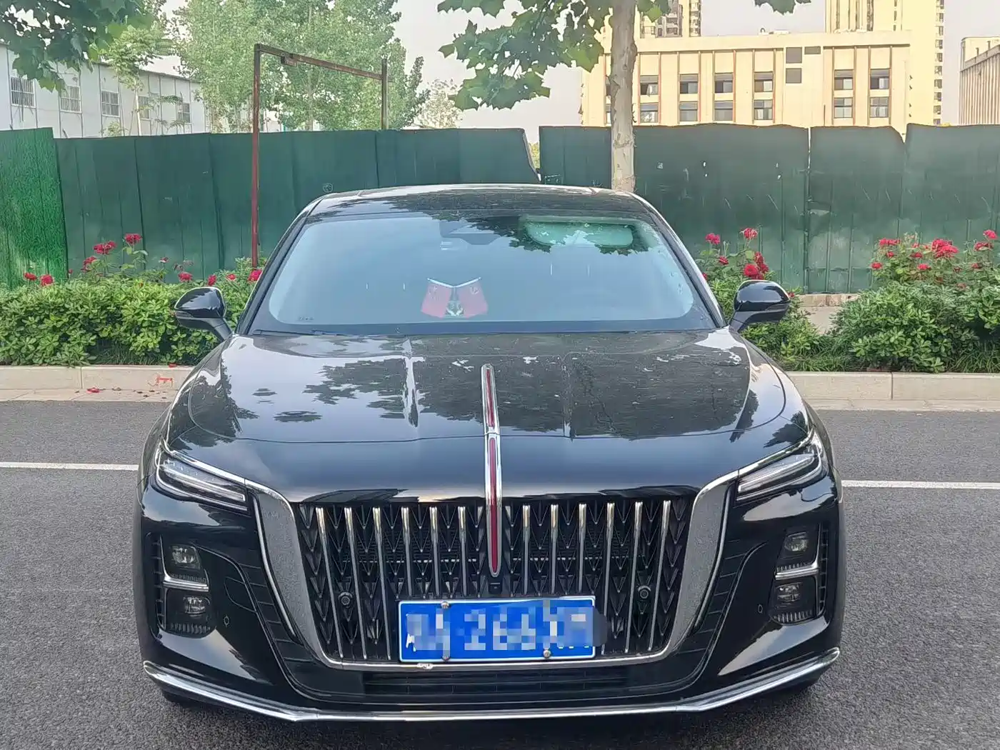 Hongqi H5 2025 2.0T Automatic Qixiang 500,000 Units Commemorative Edition фото 2