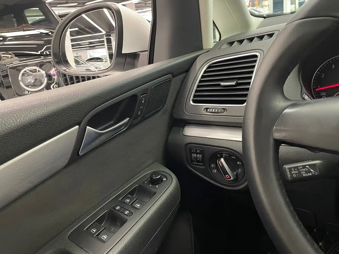 Volkswagen Sharan 2013 1.8TSI Standard фото 12