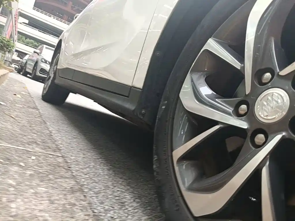 Фото 21 - Buick Velite 6