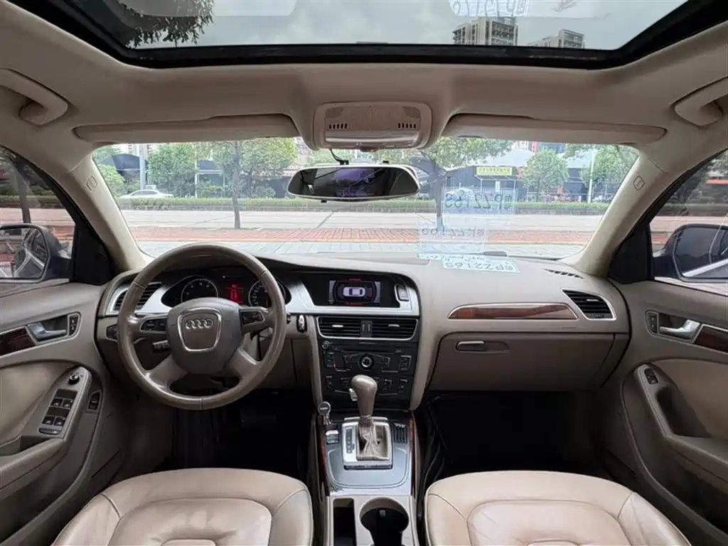 Audi A4L 2011 2.0 TFSI Luxury фото 5