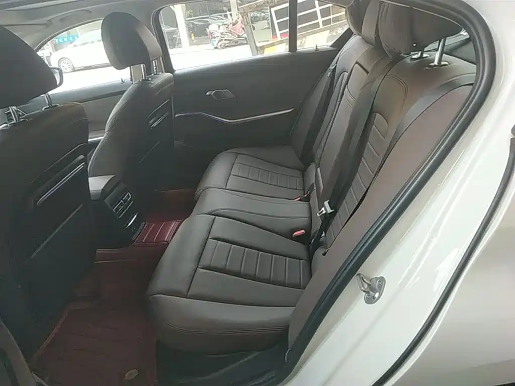 BMW 3 Series 2021 325Li M Sport Package фото 17