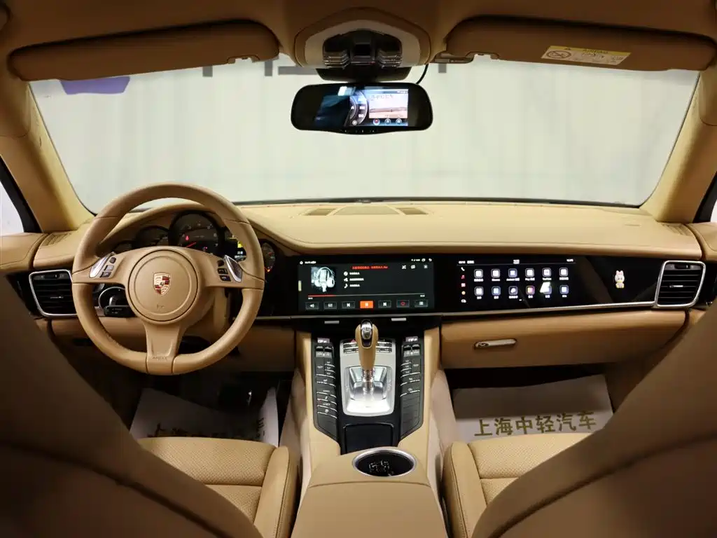 Porsche Panamera 2014 Panamera 4 3.0T фото 13