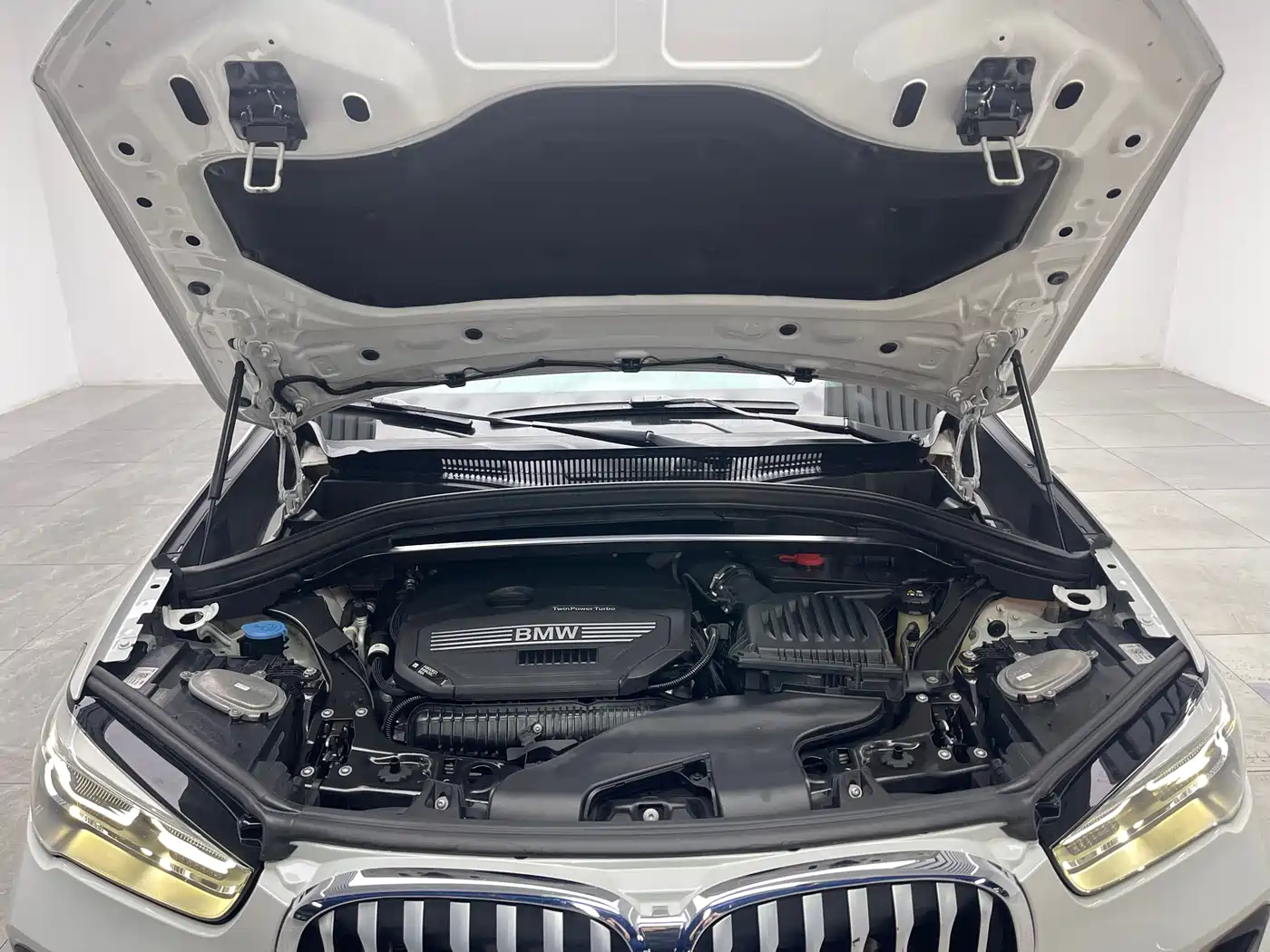 BMW X1 2020 xDrive25Li Premium Edition фото 9