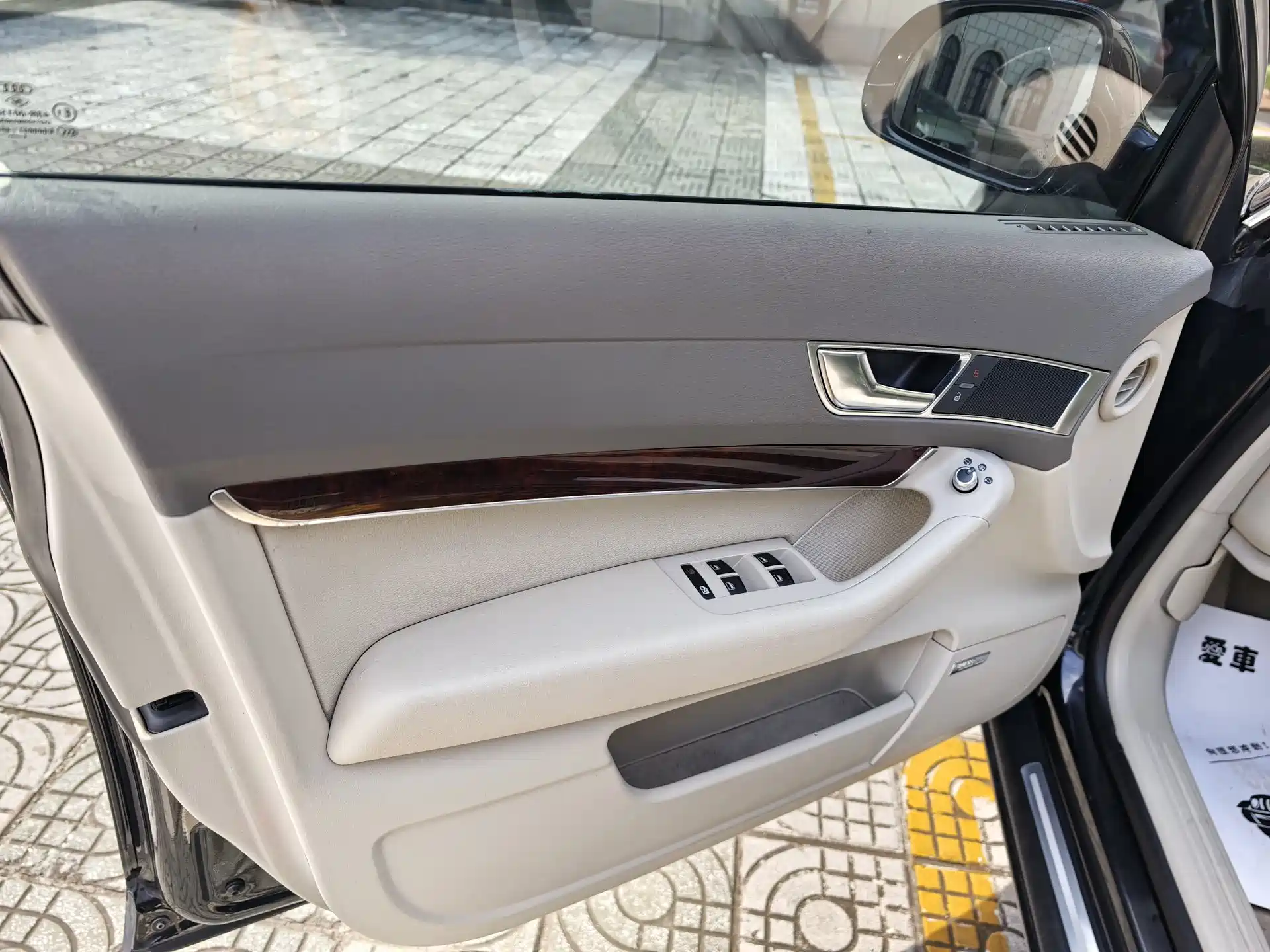 Фото 13 - Audi A6L