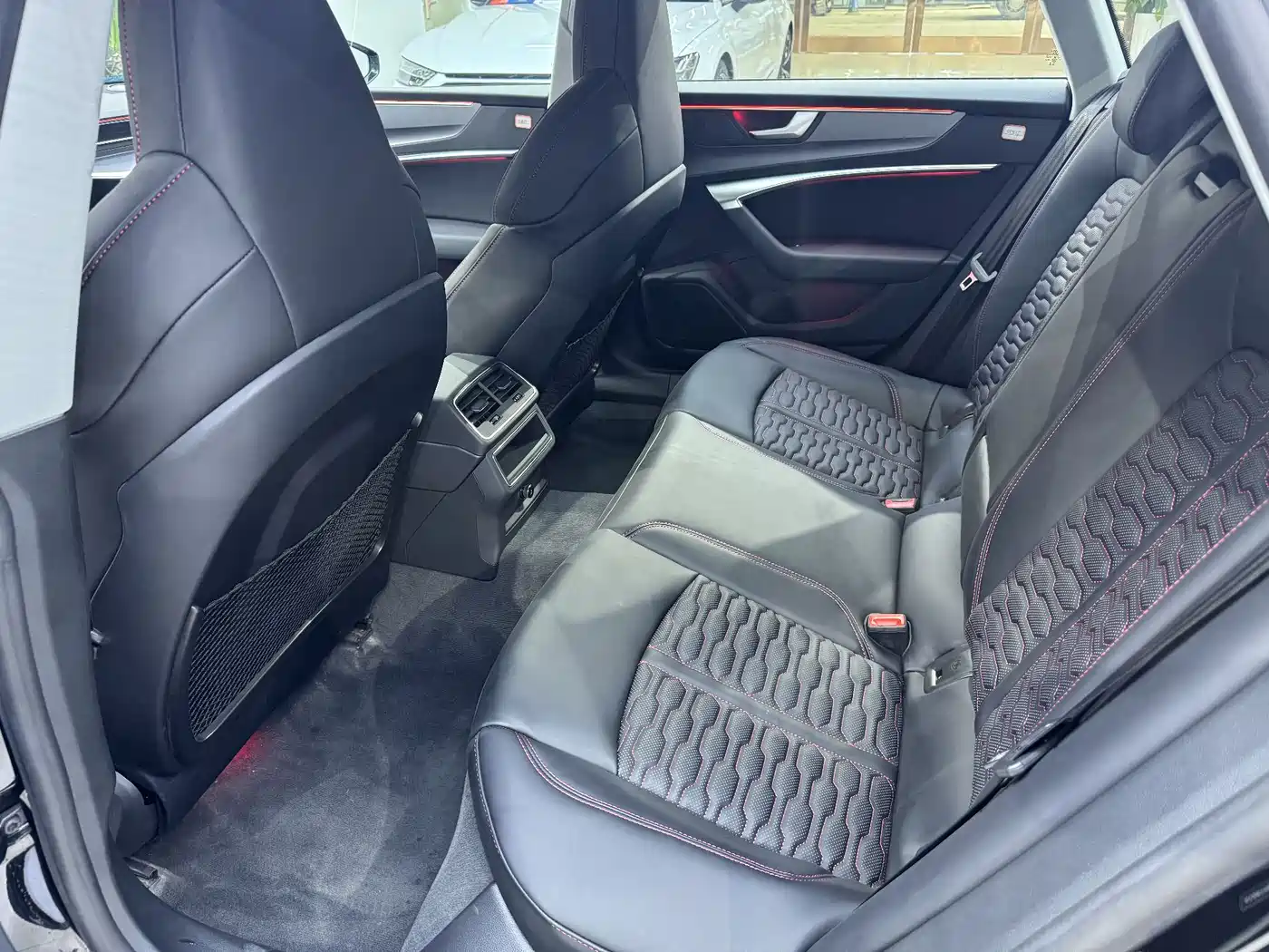 Audi A7 2024 55 TFSI quattro Exclusive фото 7