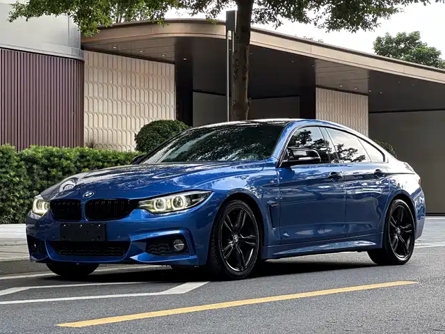 BMW 4 SERIES