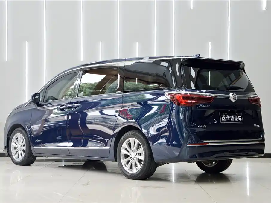 Buick GL8 2022 Avenir 4-Seater Prestige Edition фото 20