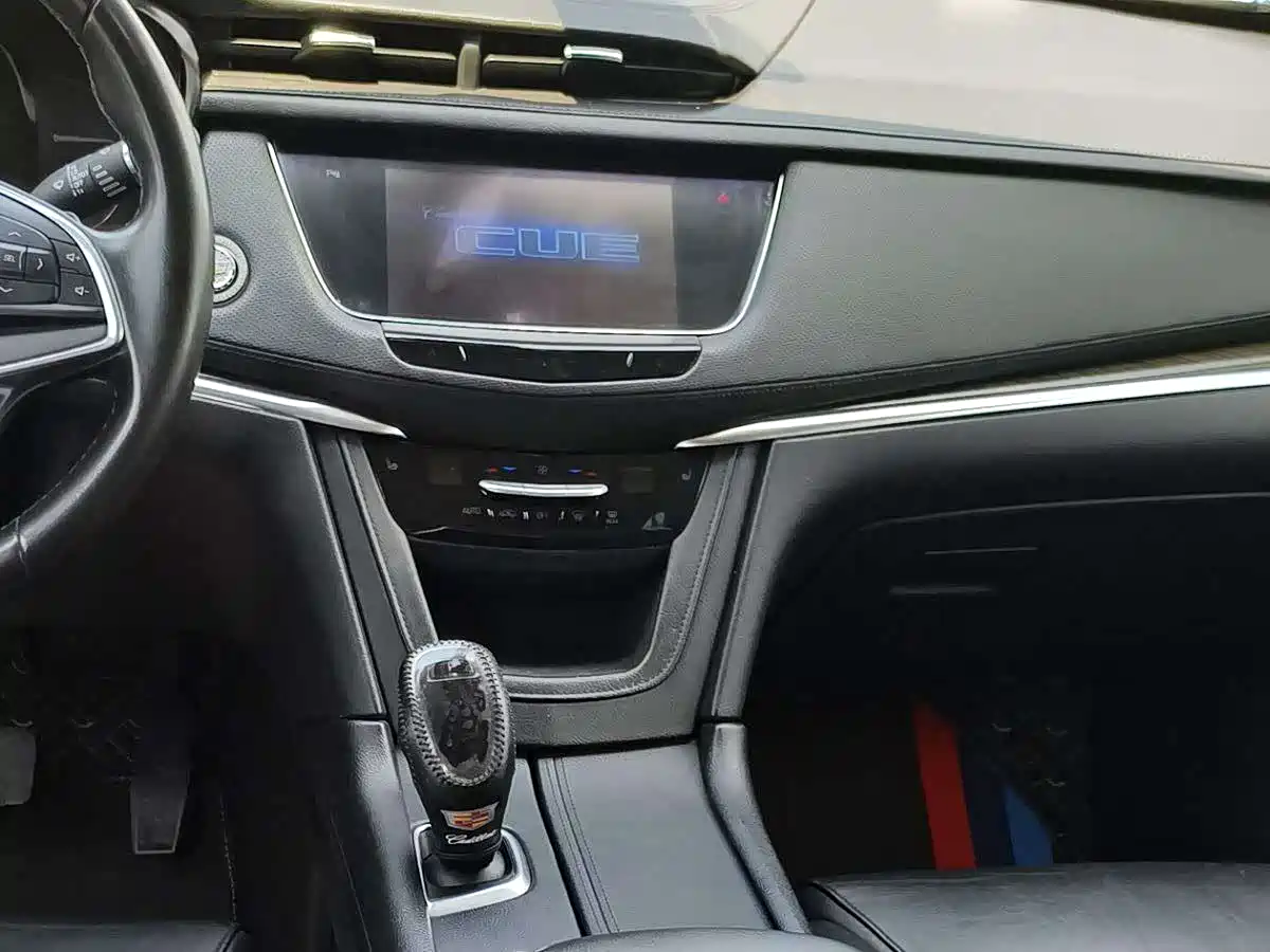 Cadillac XT5 2016 25T Luxury Model фото 10