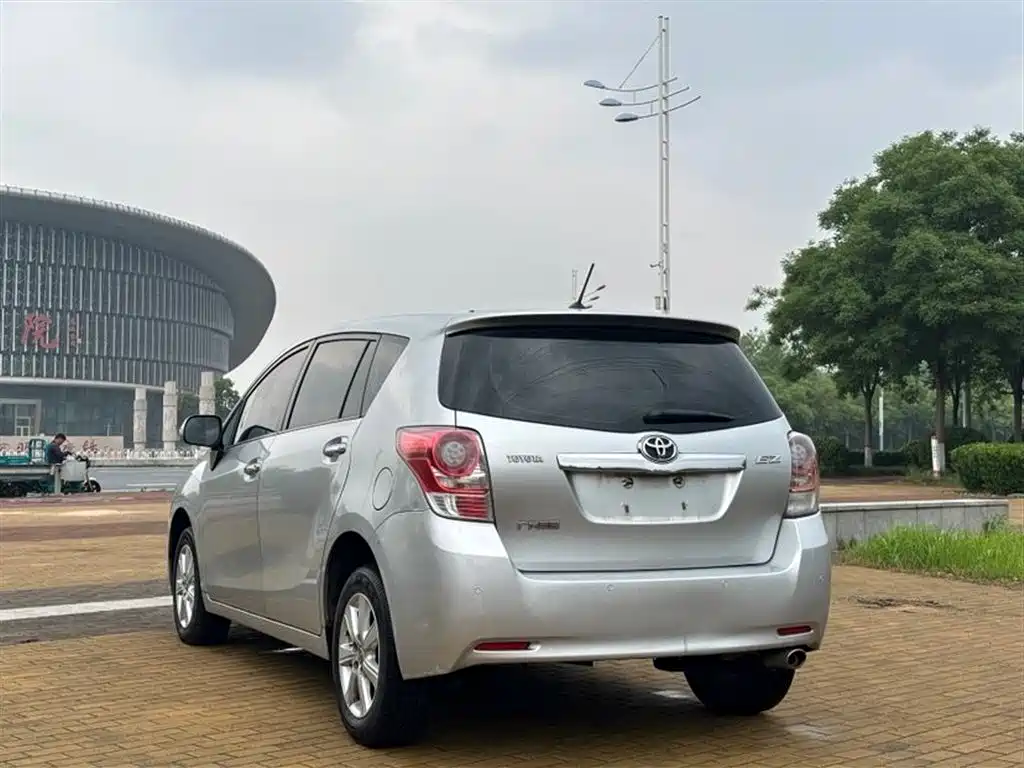 Toyota E'Z 2011 180E CVT Elite Edition фото 6
