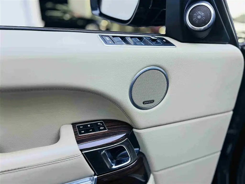 Land Rover Range Rover 2014 3.0 SC V6 Vogue фото 5