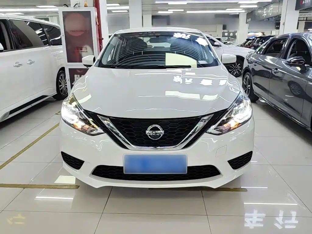 صورة 3 - Nissan Sylphy