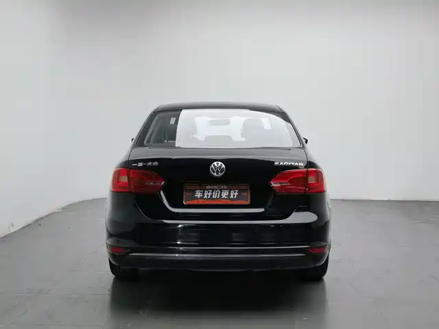 Volkswagen Sagitar 2014 Facelift 1.6L Automatic Leading Version — фото 4