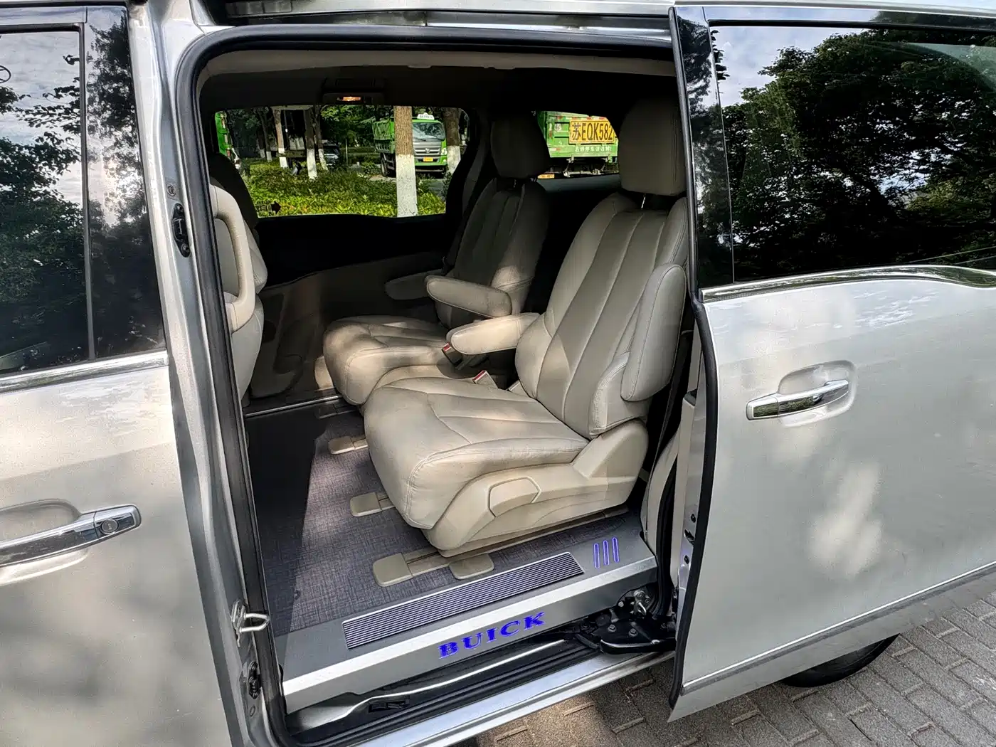 Buick GL8 2017 25S Luxury China V фото 8