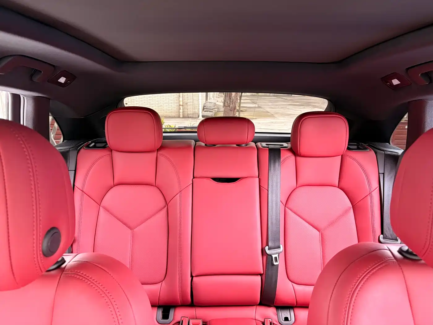 Porsche Macan 2016 Macan 2.0T фото 5