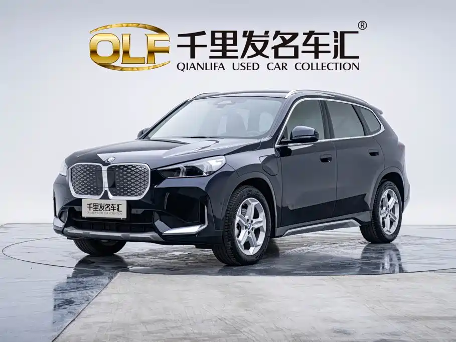 Photo 1 - BMW iX1