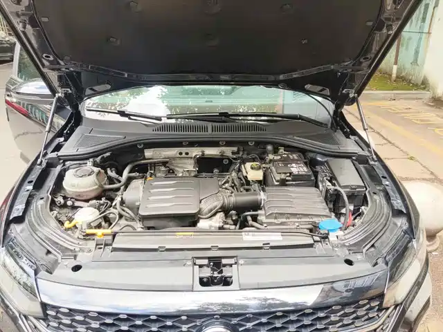 Volkswagen Lavida 2024 Model 1.5L Automatic Starlight 5 Million Edition — фото 3