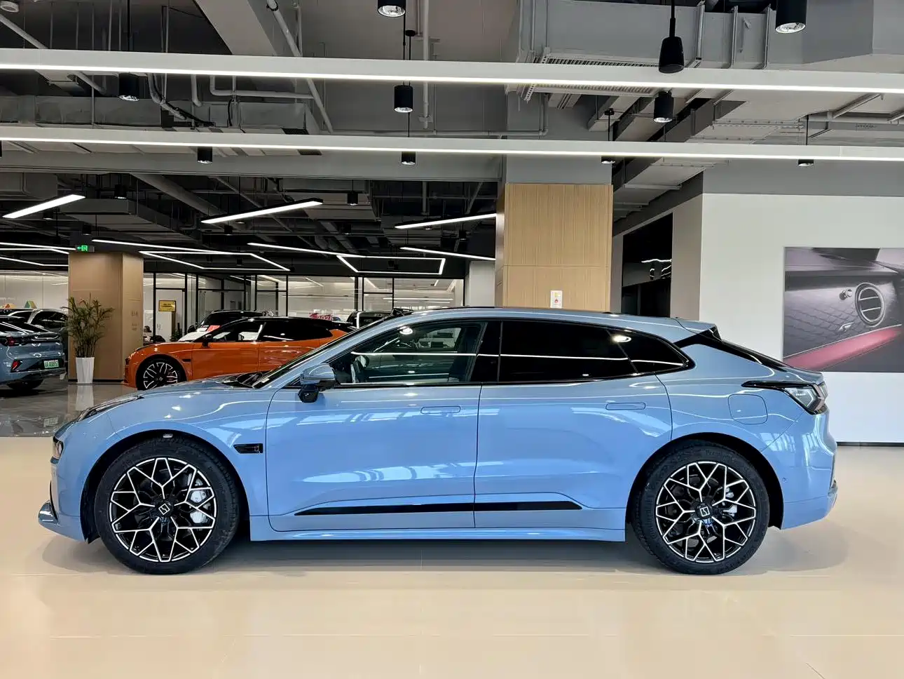 ZEEKR EXTREME KRYPTON 001