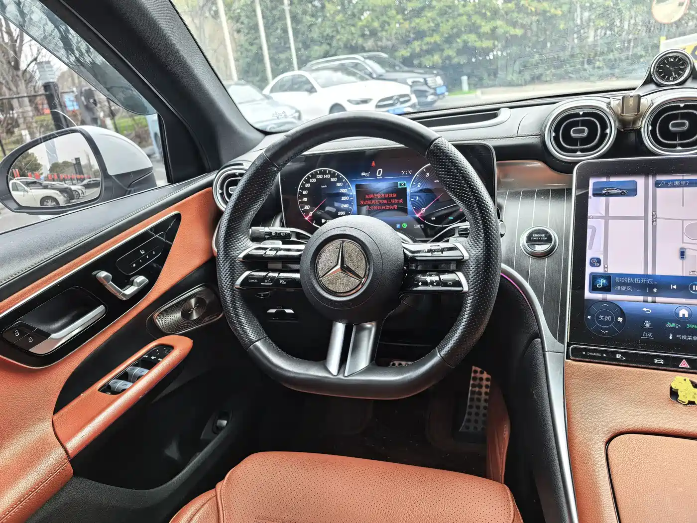 Mercedes-Benz GLC 2023 GLC 300 L 4MATIC Luxury 7-Seater фото 9