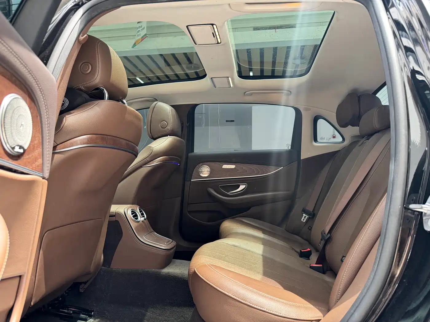 Mercedes-Benz E-Class 2023 E 300 L Fashion фото 15