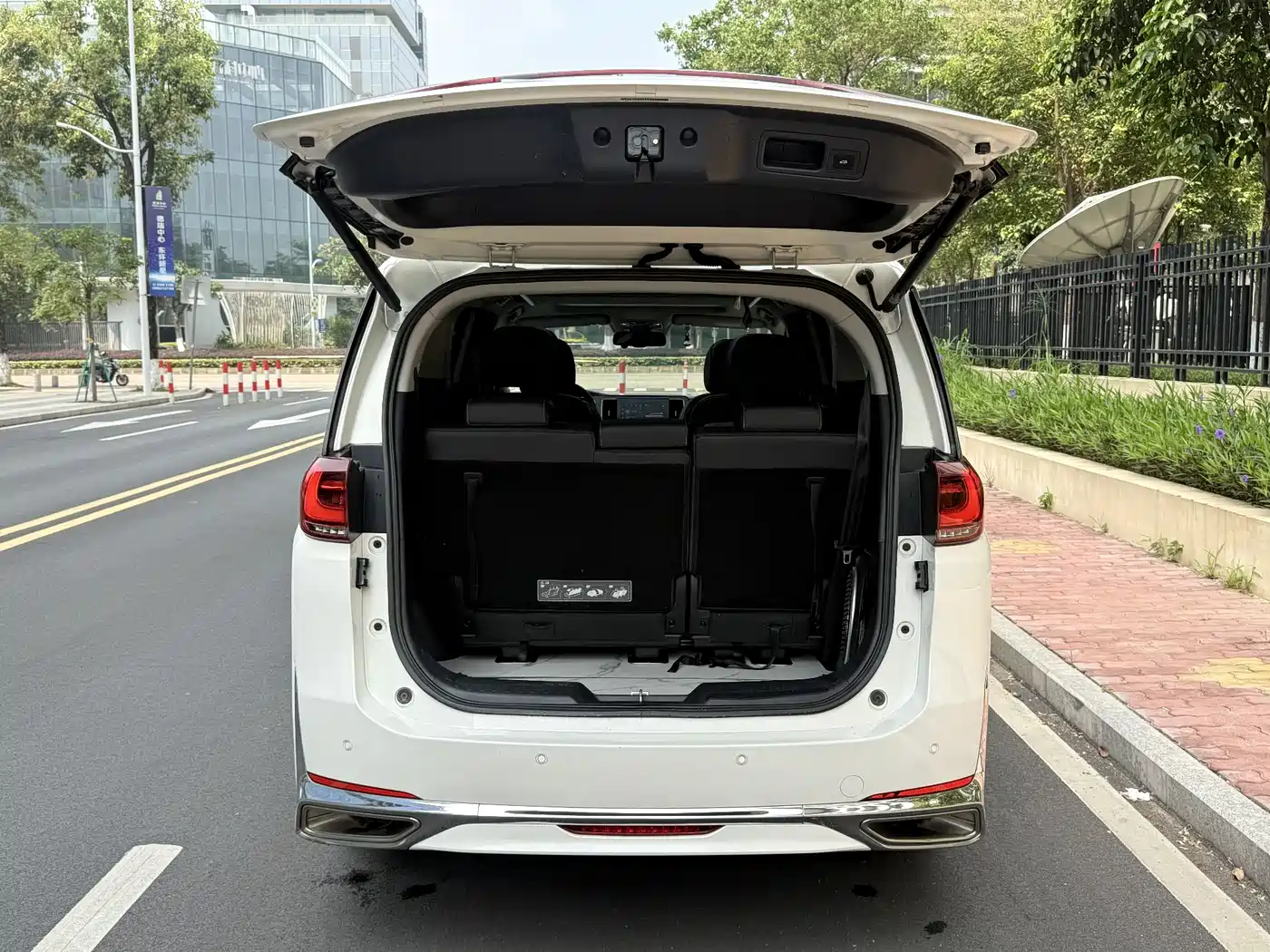 GAC Trumpchi Trumpchi M8 2021 Leading Show Series 390T Premium Edition фото 7