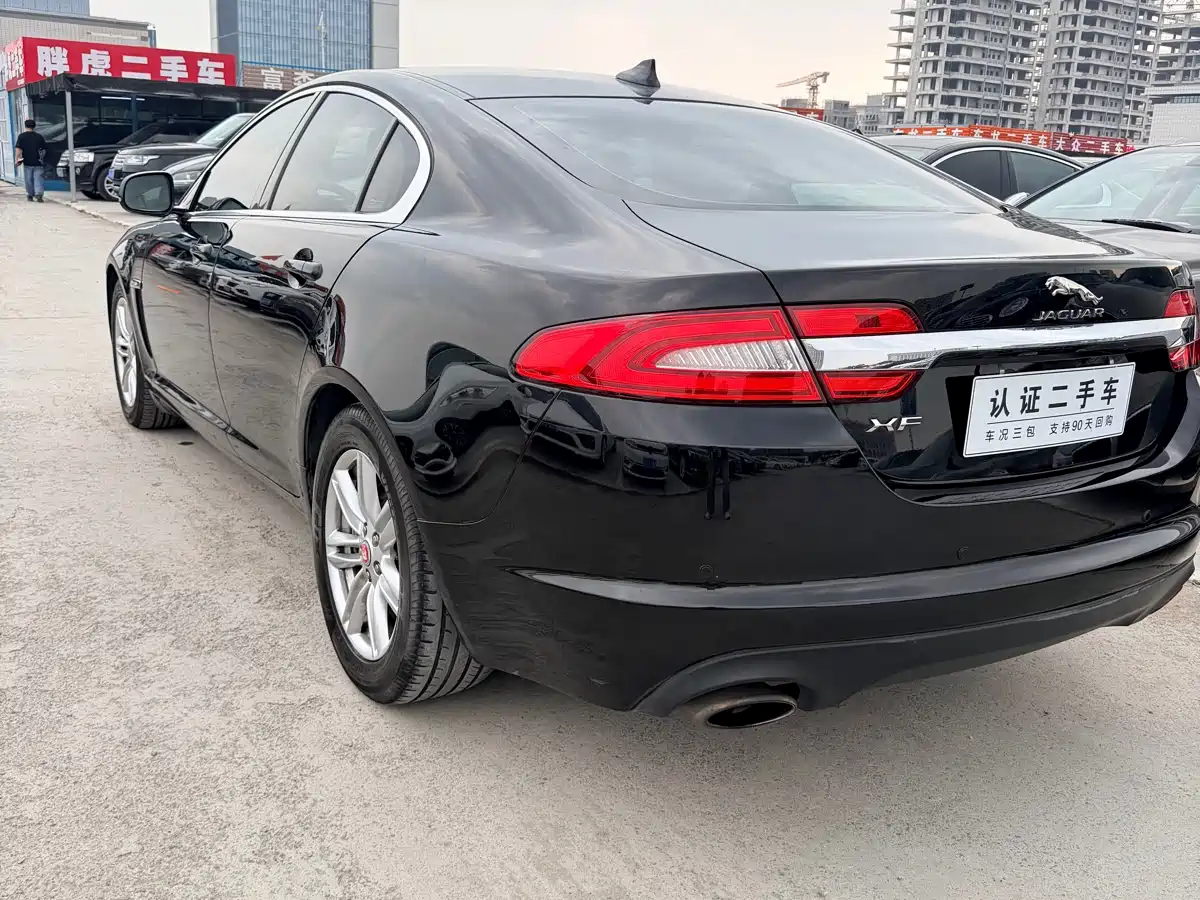 Jaguar XF 2015 2015 XF 2.0T Style Edition