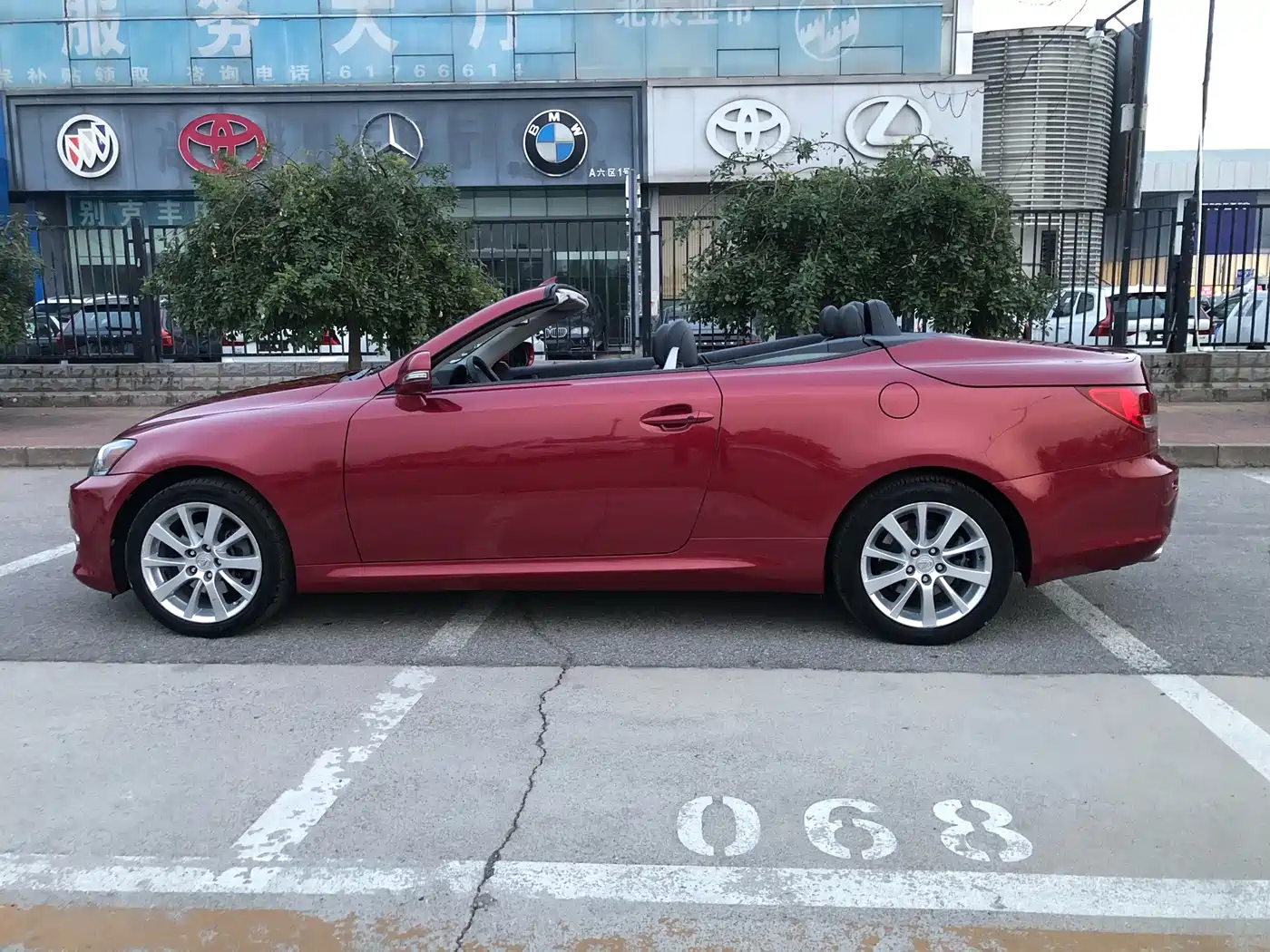 Lexus IS 2011 250C фото 7