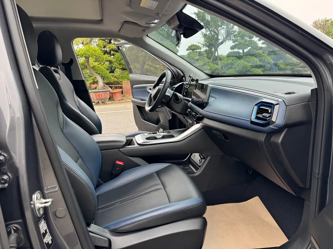 GAC Trumpchi Trumpchi GS3 2023 Shadow Speed 270T Power Enjoyment Edition фото 7