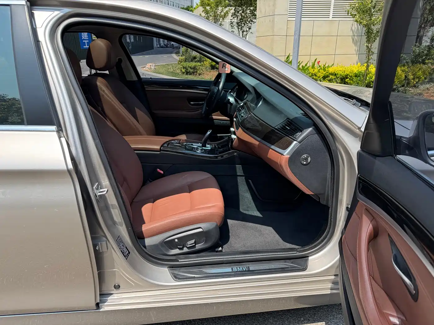 BMW 5 Series 2017 525Li Leading Edition фото 29