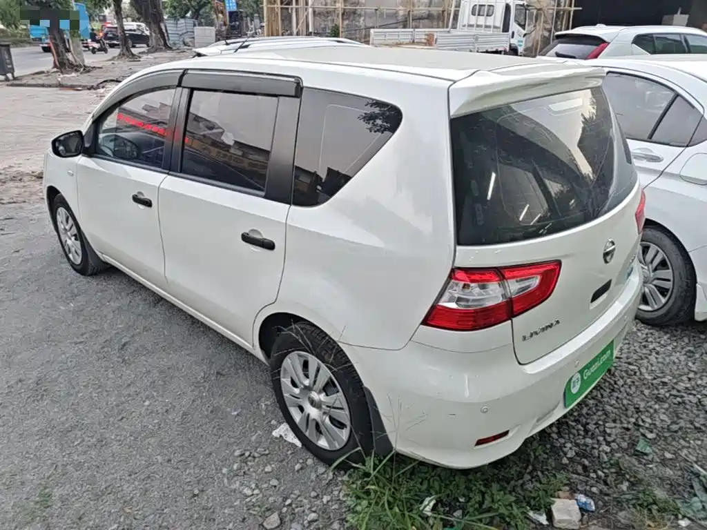 Фото 5 - Nissan Livina